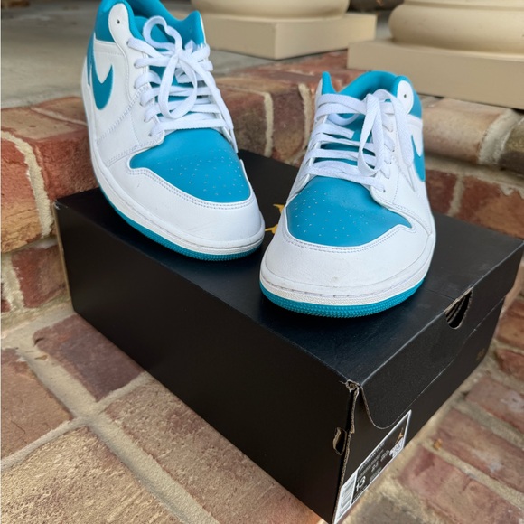 Nike White and Blue Low-Top Sneakers Air Jordan Low - Picture 3 of 3